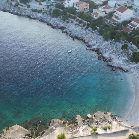 Apartments Luka Sevid Εξωτερικό φωτογραφία