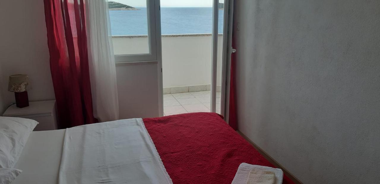 Apartments Luka Sevid Εξωτερικό φωτογραφία