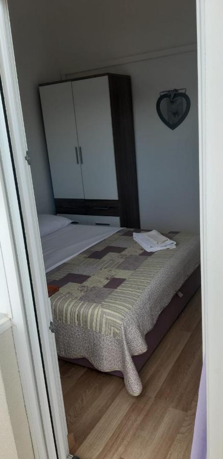 Apartments Luka Sevid Εξωτερικό φωτογραφία