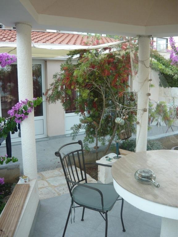 Apartments Luka Sevid Εξωτερικό φωτογραφία