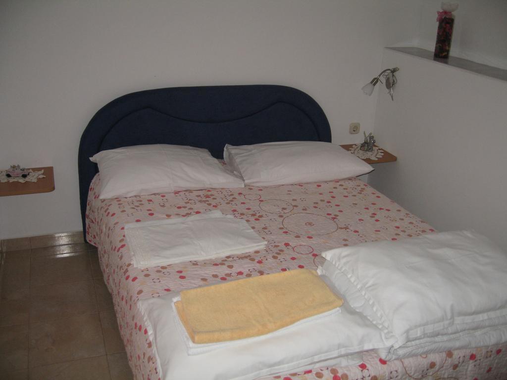 Apartments Luka Sevid Εξωτερικό φωτογραφία